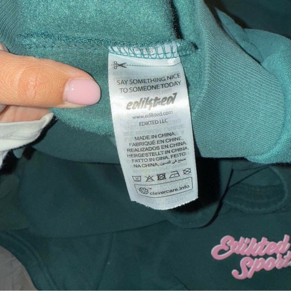 Edikted Green Hoodie + Shorts - Picture 6 of 6
